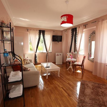 Yesim Suites Istanbul Værelse billede