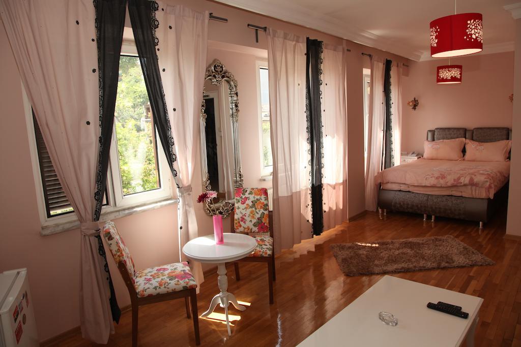 Yesim Suites Istanbul Værelse billede